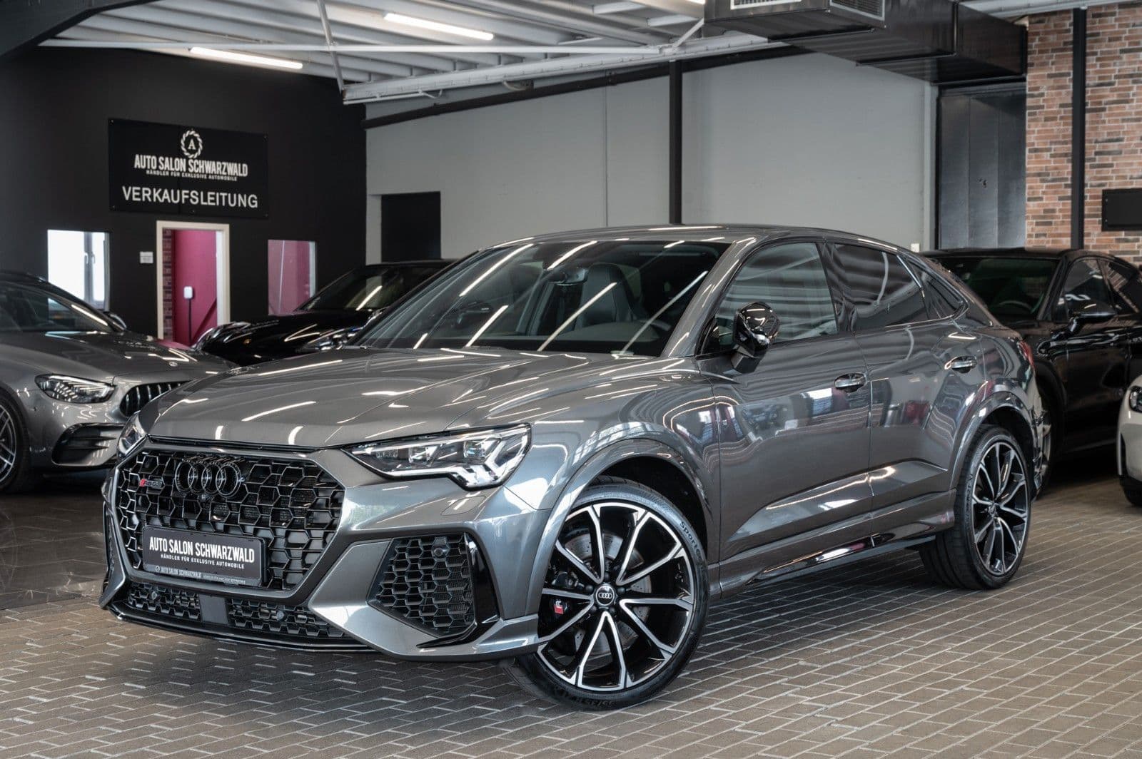 Audi RSQ3 2.5 TFSI quatt gebraucht kaufen in Trossingen