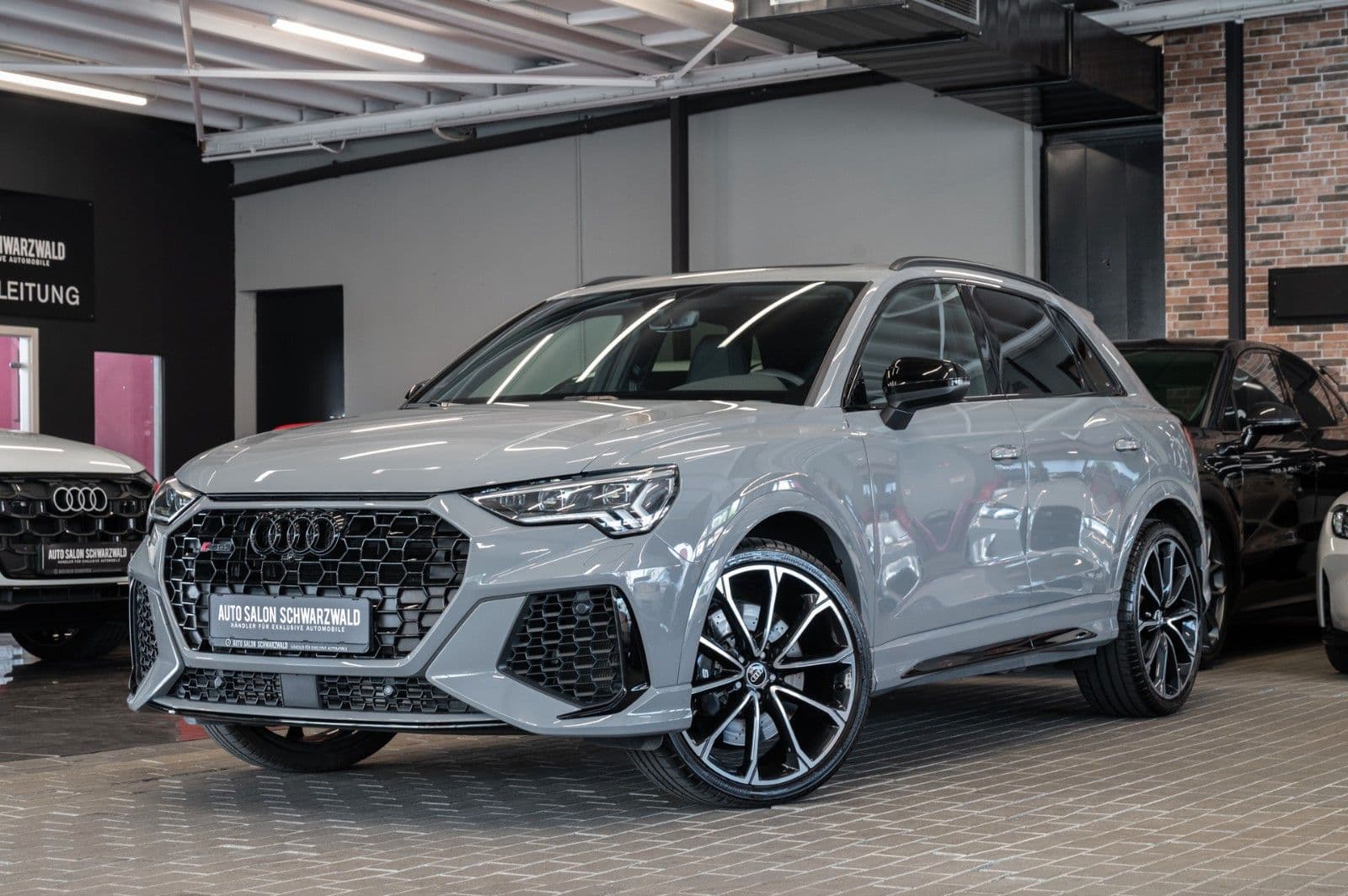 Audi RSQ3 2.5 TFSI quatt gebraucht kaufen in Trossingen